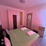 арт апартмент 2 Apartman *