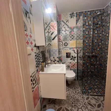 арт апартмент 2 Apartmán Sarafovo